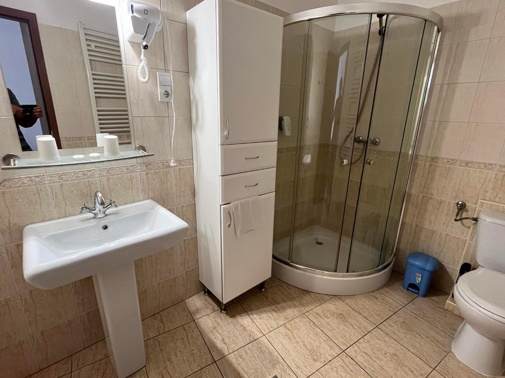 Brill Hotel Békéscsaba Habitación foto